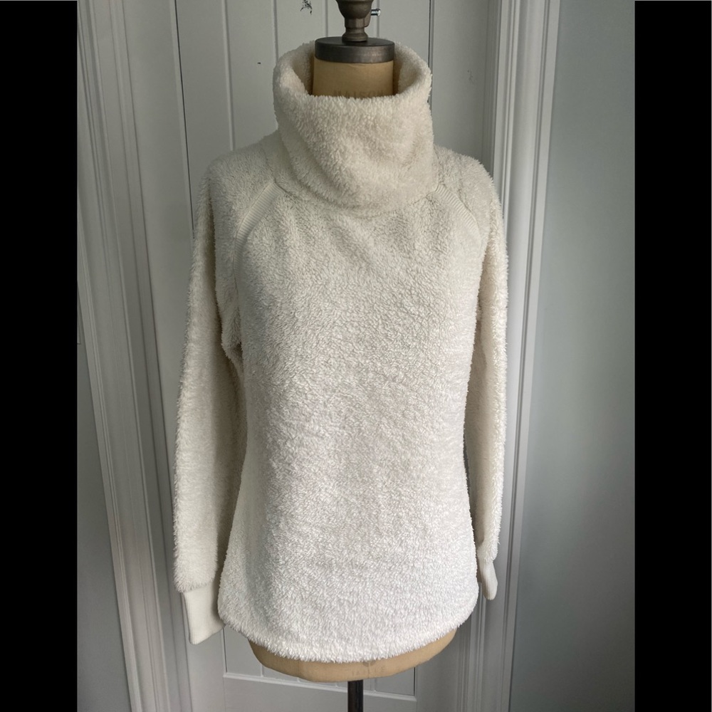 Old Navy women turtleneck size L